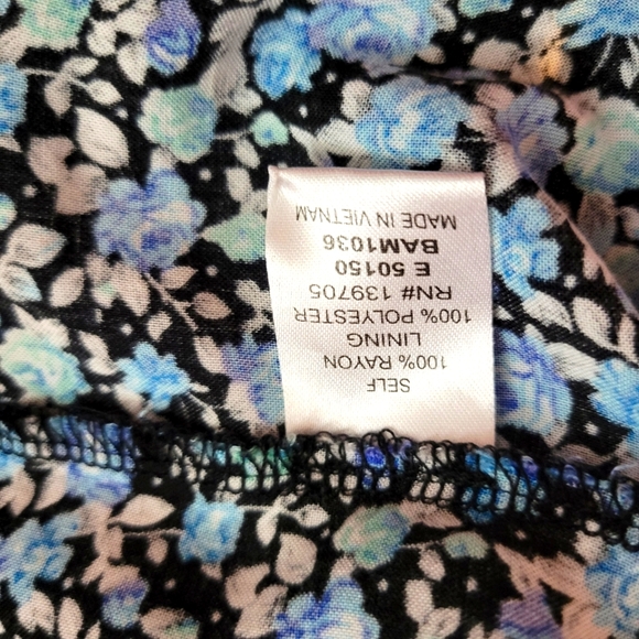 Emerald Sundae Blue Floral Ruffle Tank Top - Picture 6 of 6